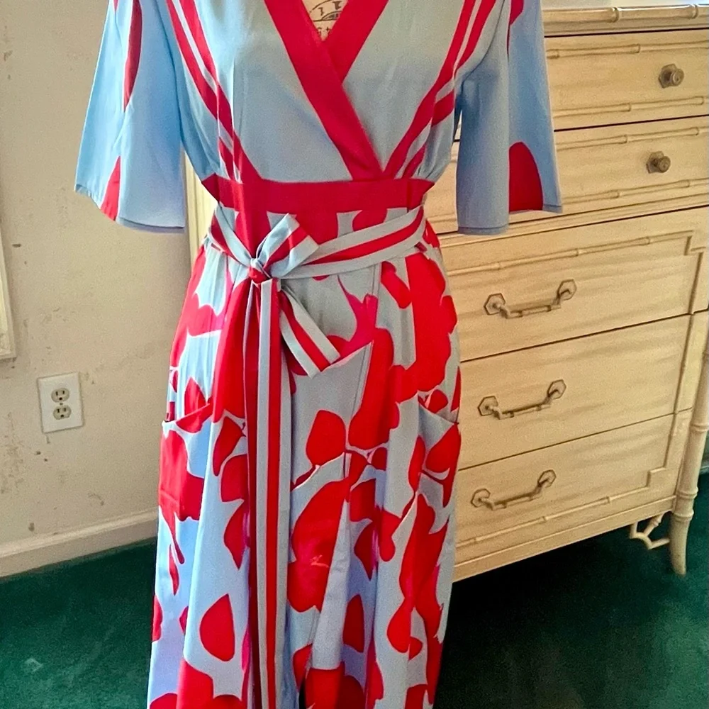 Evening Elegance Meets Daytime Chic - Picture 5 of 5